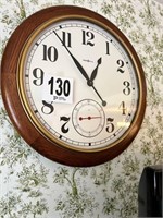 Howard Miller Clock (R1)