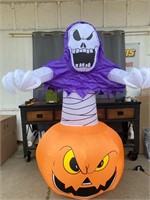 Halloween inflatable ghost with pumpkin