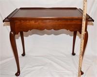 VINTAGE QUEEN ANNE CHERRY TEA TABLE