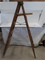 6' Wooden ladder.