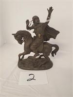 Fascinating Knight Warrior Sculpture