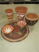 BOX OF POTTERY PIECES & FLAT BASKET