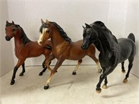 3 Cnt Breyer Horses and Accessory