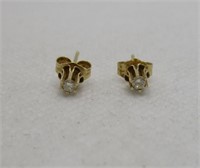 14kt Gold Diamond Earrings