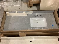 Single bathroom sink