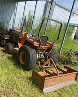 Kubota L2250 Tractor with Box Blade with Turf