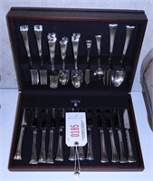 Lot #185 - Waterford 65pc stainless flatware