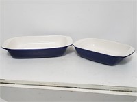 Pair of Roshco (China) ceramic baking dishes