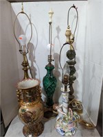 4 DECORATIVE TABLE LAMPS AND VASE