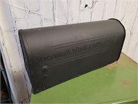 Metal Mailbox No Flag Or Pull No Shipping