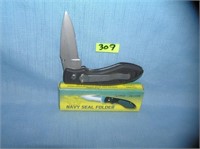 Navy Seal pocket knife