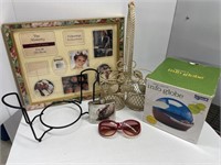 Home lot- photo frame/ wine holder/ discovery