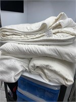 Blankets/fabric lot- looks like large king down