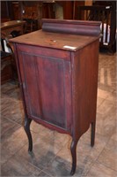 3 SHELF SMALL HALL CABINET # 4215, HAS WEAR