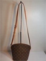 Authentic Louis Vuitton bag with certificate
