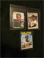 Assorted Barry Bonds Trading Cards