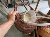 many assorted wicker baskets great selection