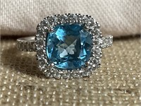 Sterling Silver Ring w/ Blue Topaz Size 7