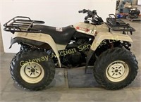 Yamaha Moto 4 4x4 quad with winch . Has new