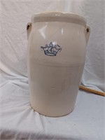 #4 Crown Butter Churn Age Crack