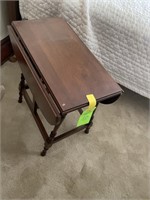 antique butterfly style drop leaf table