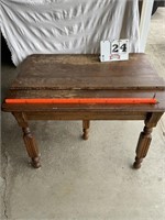 Vintage table. Approximately 40 x 30 x 29