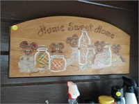 Home Sweet Home Wooden Sign & Brass Planter