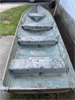 14ft. Aluminum Boat with Ores
