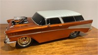 1957 NOMAD CHEVY "GROUND POUNDER" 1:18 SCALE
