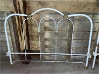 Metal Bed Frame with Bed