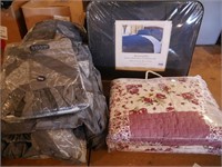 King size quilt & queen comforter