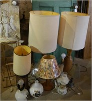 Lamps & table