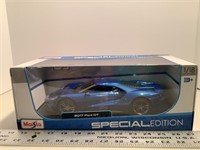 Maisto  2017 Ford GT special edition 1/18 scale