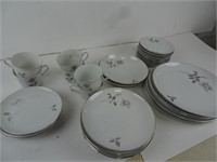 Queens Royal Rose 37pc China Set