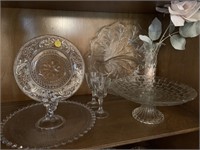 China Lot (7 Pieces) (In hutch)