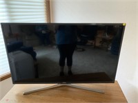Samsung 42” TV (Living Room)