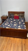 Retro full size Wood bed frame with mattress