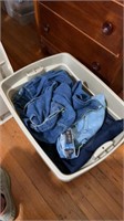 Large lot of 50x32 size jeans and sizes around