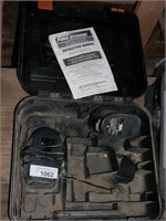 B & D 18V Battery, Charger & Case