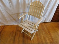 One nice wood painted folding patio chair