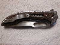 Folding knife 4" blade, 9" long
