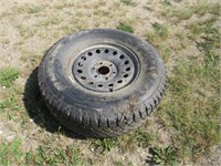 265/70/17 Like New Tire on 6 Hole Rim
