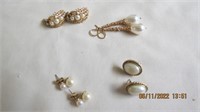 4 pair faux pearl pierced earrings gold tone