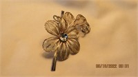 Vintage rhinestone filagree flower broach