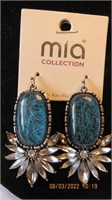 Mia Collection pierced hook loop 3 in earrings