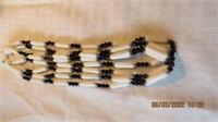 Costume jewelry vintage 4 strand black and white