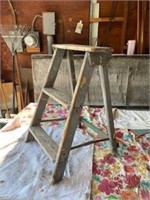 Wooden Step Ladder