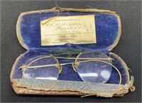 Antique prescription glasses with case(1578)