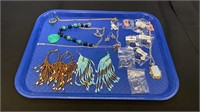 Tray lot of costume jewelry - necklaces with