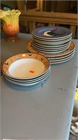 Approximately 16 pieces of Rooster Dinnerware (4